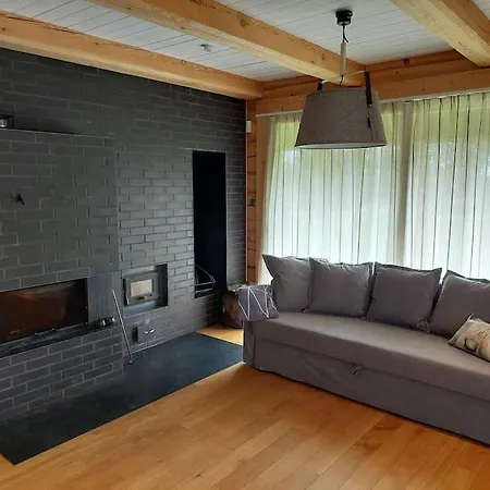 Kuuse Metsamaja Дом отдыха *