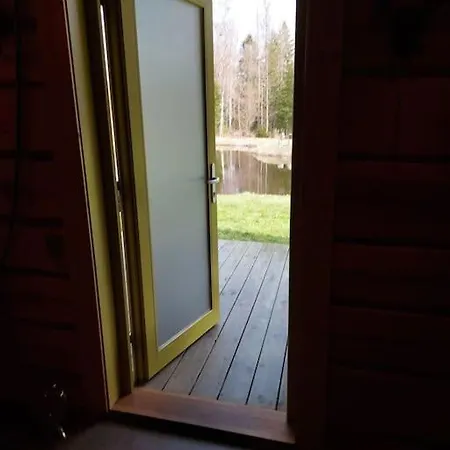 Kuuse Metsamaja * SAAREMAA