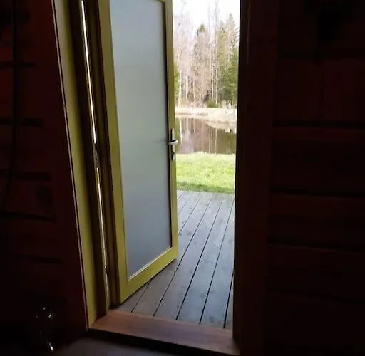 Kuuse Metsamaja * SAAREMAA